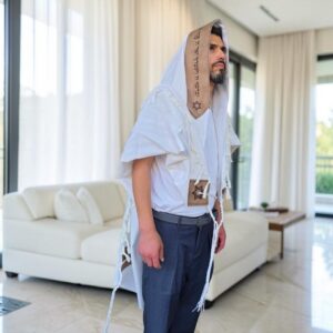 טלית מעוצבת עם עטרת ברכה